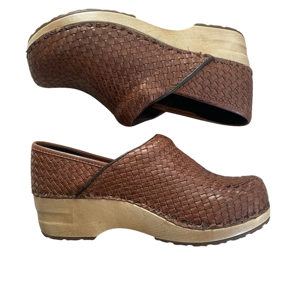 L.L. Bean Brown Woven Clogs